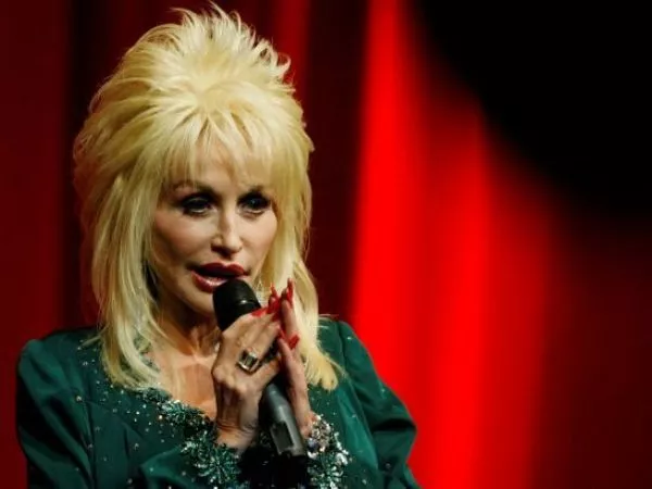 La despedida a Dolly Parton: Beyoncé, McCartney y Sabrina Carpenter recuerdan a la leyenda