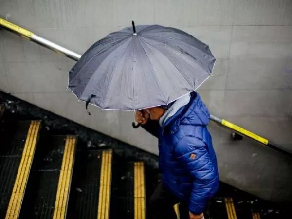 Pronóstico cambia en Santiago: lluvias se intensificarán este miércoles durante la tarde