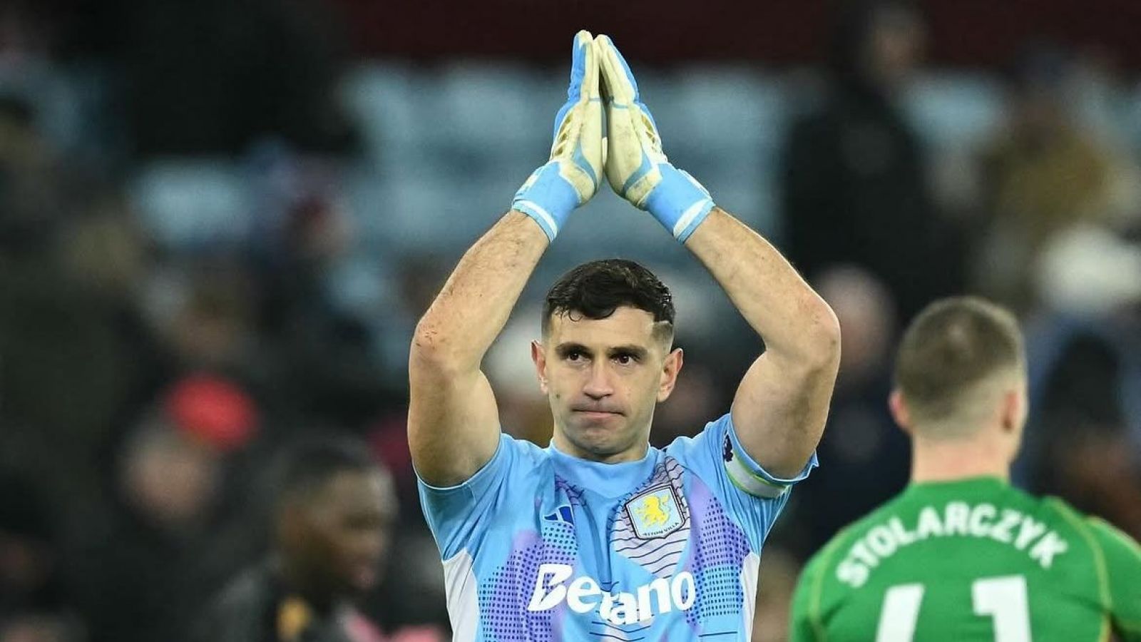 Bomba en la Premier League: "Dibu" Martínez deja el Aston Villa y será refuerzo del Chelsea
