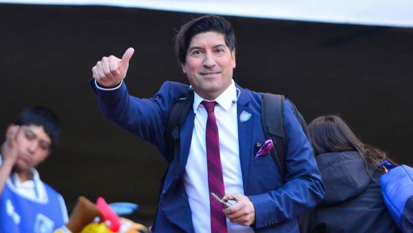 El futbolista de Colo Colo que "enamoró" a Iván Zamorano: "Hay jugadores que nacen con esa estrella"
