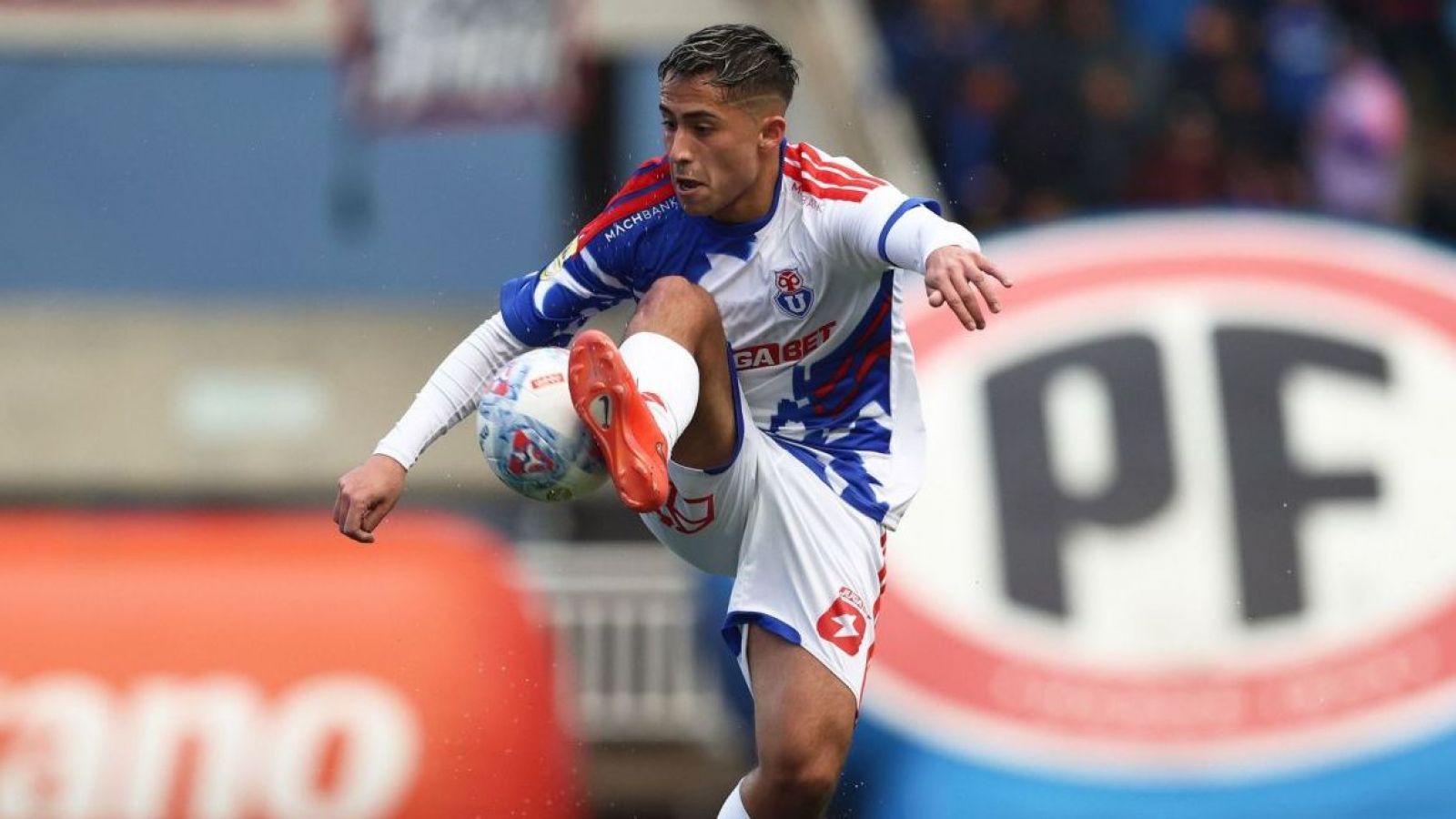 "Hasta pronto": El emotivo mensaje de Lucas Assadi a Universidad de Chile tras ser oficializado en Suecia
