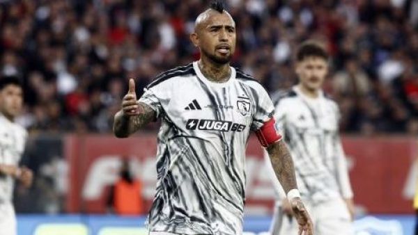 Arturo Vidal en alerta: La molestia del "King" con Blanco y Negro que genera tensión en Macul
