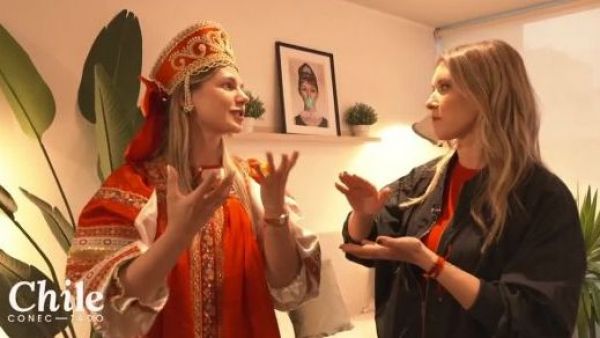 De la tradición rusa al completo: Carla conoce Ole, la joven que cruzó el mundo para vivir en Chile
