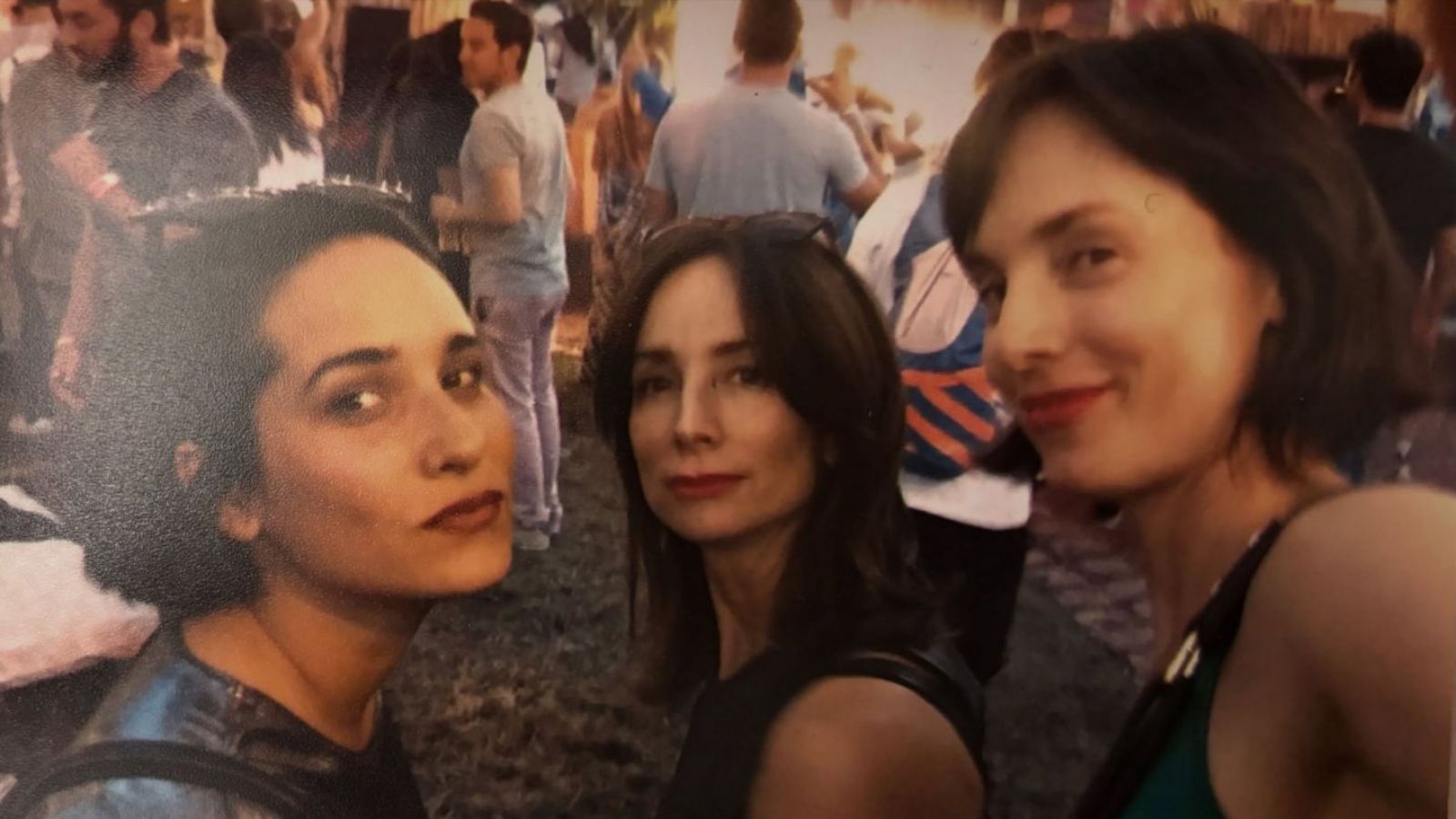"Seguiras estando con nosotros": La emotiva despedida de María José y Ángela Prieto a su hermana Paz Ramírez
