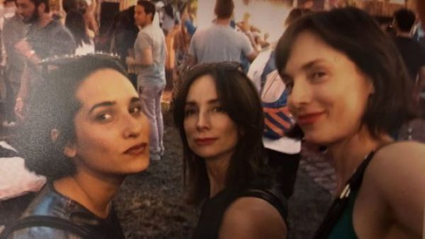 "Seguiras estando con nosotros": La emotiva despedida de María José y Ángela Prieto a su hermana Paz Ramírez
