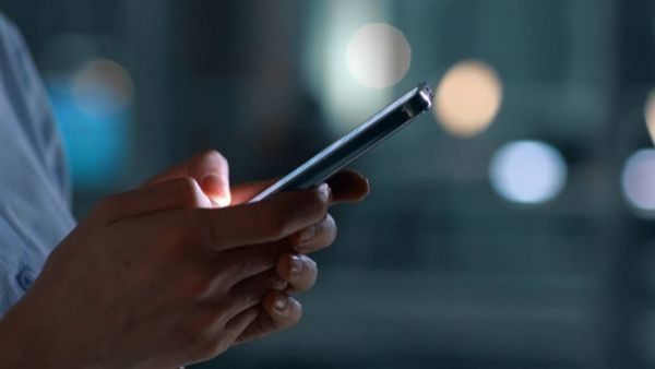 <p>cambio de hora</p>Horario de verano 2027: Así puedes configurar manualmente tu teléfono
