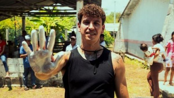 Lejos de las canchas: La faceta altruista que pocos conocen de Igor Lichnovsky
