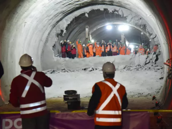 Metro da un nuevo paso para extender la Línea 6 hacia Cerrillos: obras ya superan el 50% de avance