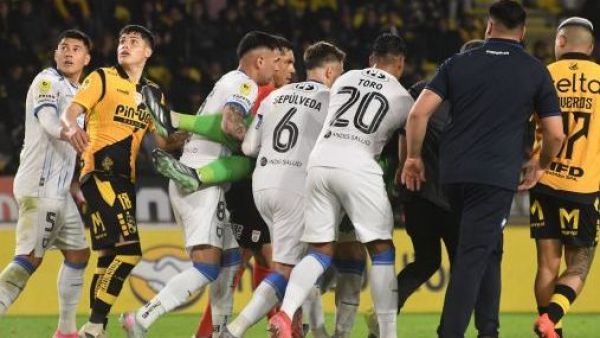 "Imposibilidad de garantizar condiciones": la dura sanción que arriesga Coquimbo Unido tras agresión a arquero de Huachipato
