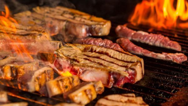 <p>Los secretos mejor guardados de la parrilla dieciochera: las claves de oro para un asado perfecto</p>Los secretos mejor guardados de la parrilla dieciochera: las claves para un asado perfecto
