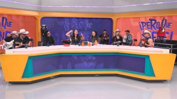 <p>Lalo Ibeas reveló la verdadera historia que inspiró la canción "Eligiendo una reina"</p>Lalo Ibeas reveló la verdadera historia que inspiró la canción "Eligiendo una reina"
