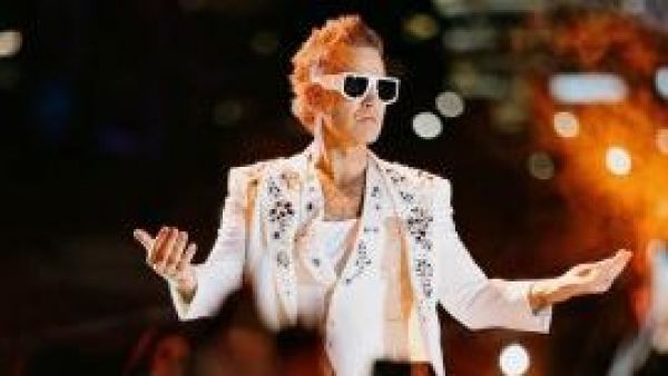 <p>Robbie Williams vuelve a Chile: fecha, lugar y todo lo que debes saber del esperado concierto</p>Robbie Williams vuelve a Chile: fecha, lugar y todo lo que debes saber del esperado concierto
