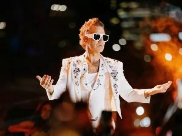 Robbie Williams vuelve a Chile: fecha, lugar y todo lo que debes saber del esperado concierto