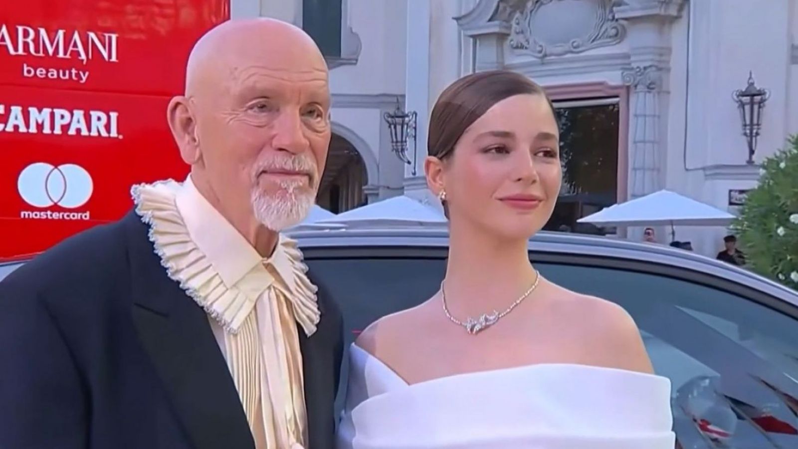 <p>Mariana di Girolamo llega a Venecia junto a John Malkovich y recibe ovación por “Wild Horse Nine”</p>
