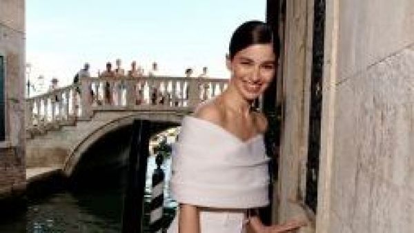 <p>Mariana di Girolamo reacciona a su posible nominación al Oscar tras brillar en Venecia</p>"Es una locura preciosa": Mariana di Girolamo reacciona a su posible nominación al Oscar tras brillar en Venecia
