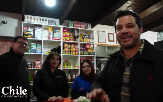 Simón llegó hasta Machalí para conocer el "Punto Cachero"
