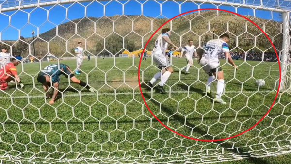 "Robo gigantesco": El escandaloso gol fantasma que ocurrió en el fútbol chileno
