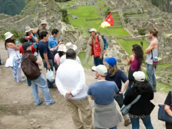 Reanudan visitas al Camino Inca de Machu Picchu tras cierre
