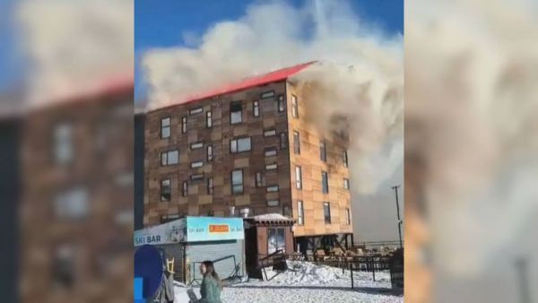 <p>Nevados de Chillán modifica su funcionamiento tras incendio en Hotel Alto Nevados</p>Nevados de Chillán modifica su funcionamiento tras incendio en Hotel Alto Nevados

