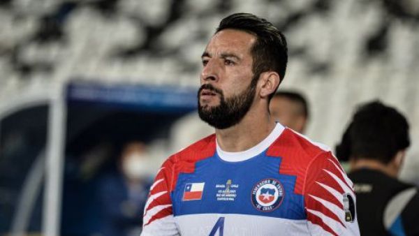 Fin de una era: Mauricio Isla anuncia su retiro del fútbol
