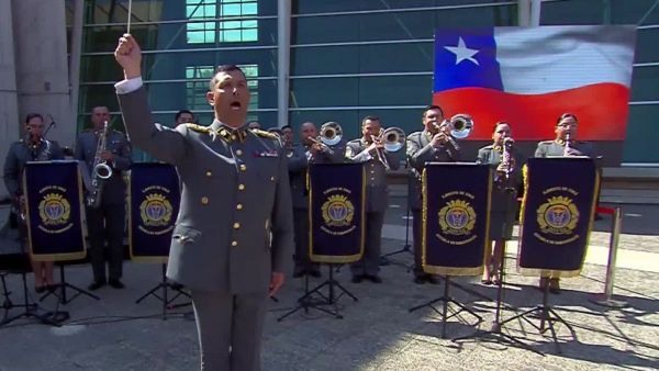 El Ejército de Chile interpreta su himno institucional en la Parada Musical de TVN
