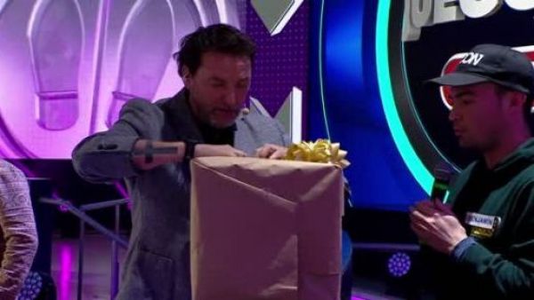 De bombero a bombero: El regalo que dejó sin palabras a Daniel
