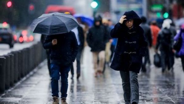<p>Santiago tendrá tres días de lluvias: revisa los horarios y cuánto podría caer</p>Santiago tendrá tres días de lluvias: revisa los horarios y cuánto podría caer
