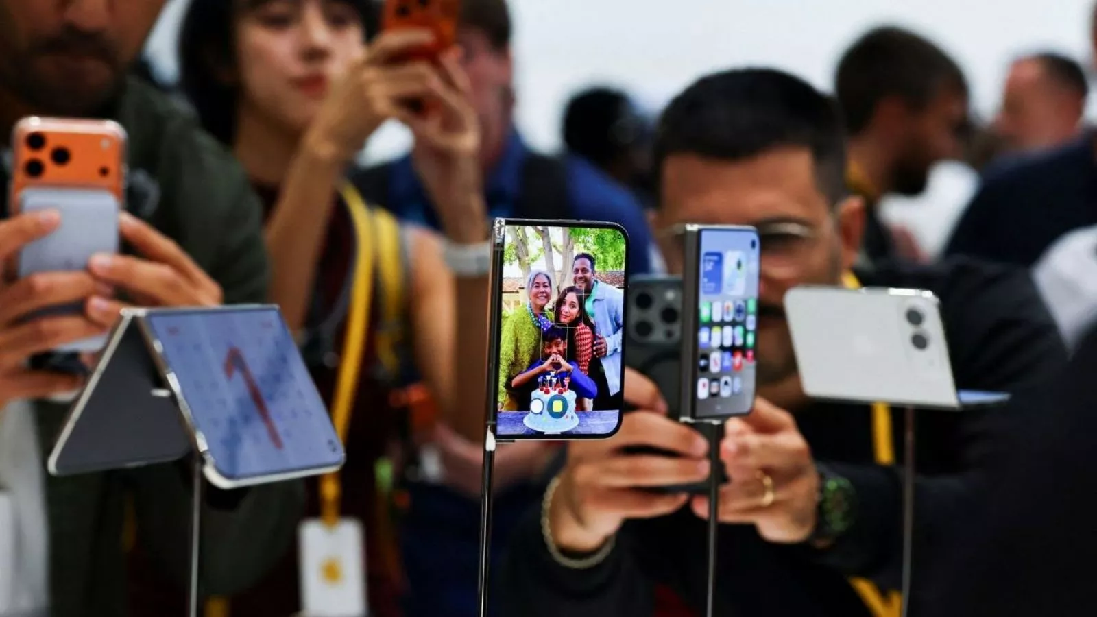 El nuevo iPhone plegable de Apple costará más de $2 millones en Chile