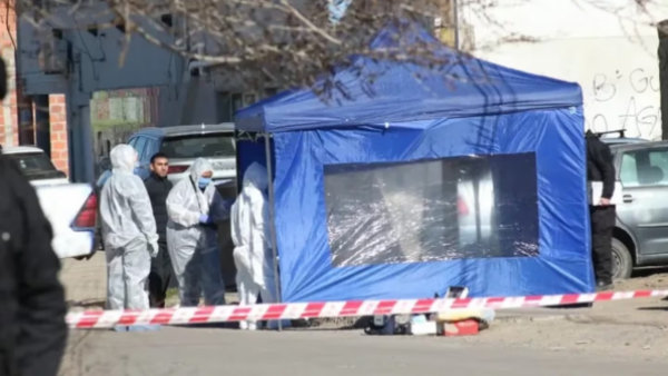 <p>Investigan muerte de recién nacida hallada en un basural en Argentina</p>Investigan muerte de recién nacida hallada en un basural en Argentina
