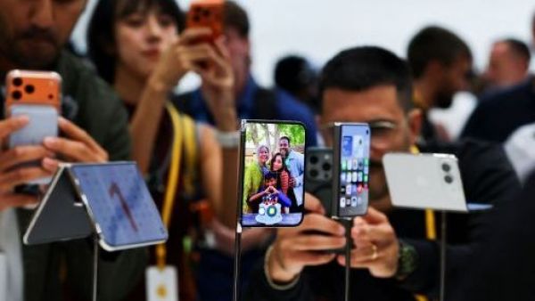 <p>El nuevo iPhone plegable de Apple costará más de $2 millones en Chile</p>El nuevo iPhone plegable de Apple costará más de $2 millones en Chile
