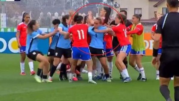 Escándalo: partido de la Selección Chilena termina en violenta pelea
