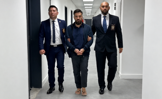 Martín de los Santos ingresa a prisión preventiva tras ser extraditado desde Brasil
