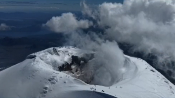 <p>Advierten reactivación atípica del volcán Villarrica</p>Advierten reactivación atípica del volcán Villarrica
