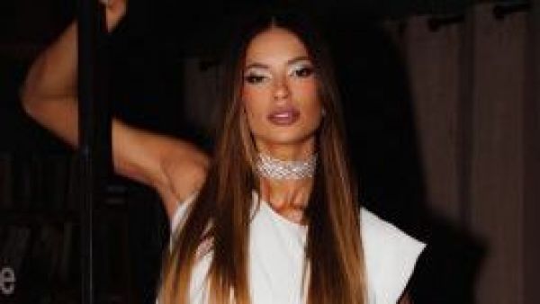 <p>Julia Fernandes presenta a su pareja: “Es como pololear con mi mejor amigo”</p>Julia Fernandes presenta a su pareja: “Es como pololear con mi mejor amigo”
