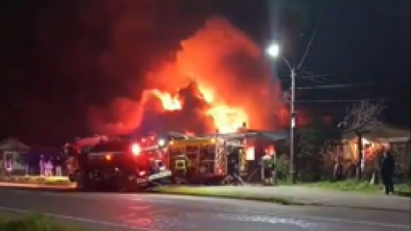 Tragedia en Pitrufquén: 16 fallecidos en incendio de hogar de ancianos que operaba de forma irregular

