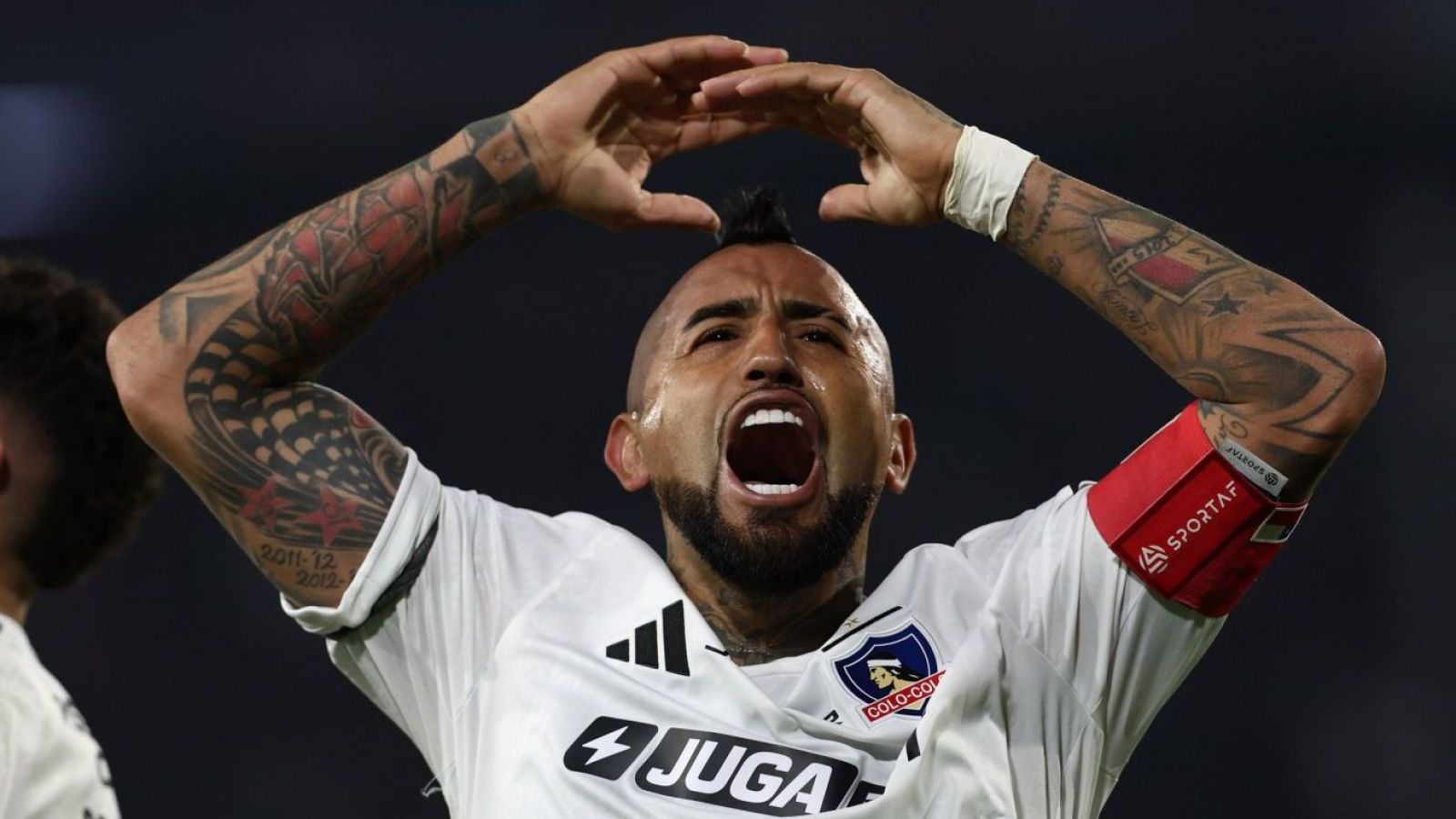 Supera a un campeón mundial: Arturo Vidal es reconocido como el mejor defensa central de Sudamérica
