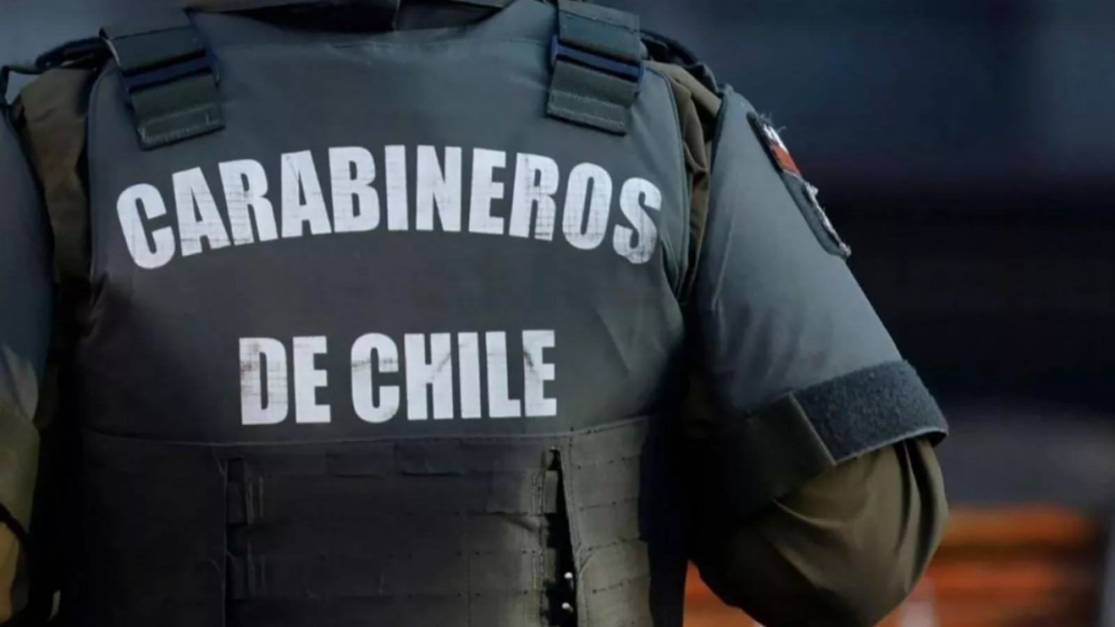 Carabineros abre 175 vacantes para personal civil con sueldos de más de $3 millones
