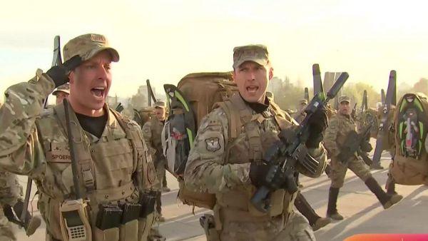 Así resonó "Los viejos estandartes" en el ensayo de la Gran Parada Militar 2026
