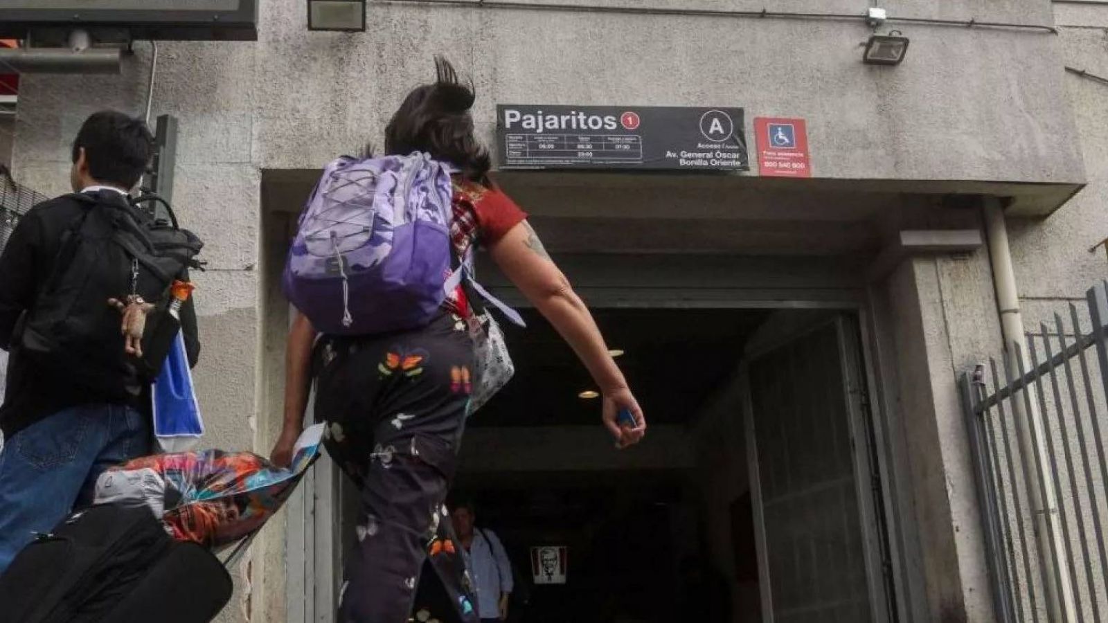 Tras muerte de usuario: La drástica medida de seguridad que implementó Metro en estación Pajaritos
