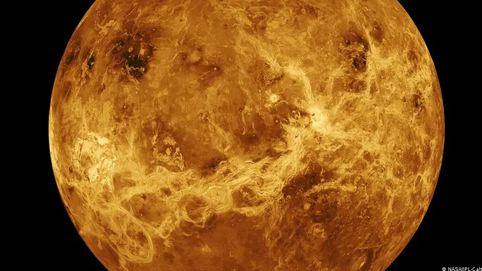 <p>"Canibalismo celeste": Venus pudo haberse tragado a su luna</p>
