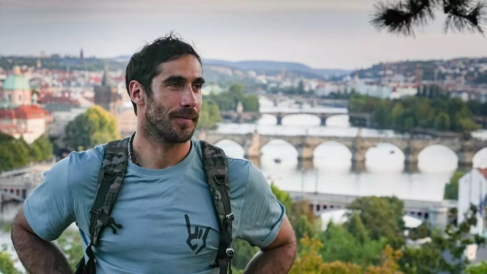 Pedro Astorga preocupa en redes sociales y luego revela el motivo: “Así quedé”