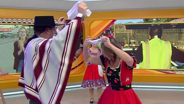 ¡Ya partimos el 18!: Edu y Monse sorprenden con pie de cueca