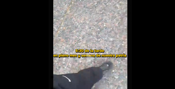 "Me intentan linchar": Tiktoker denuncia tenso incidente mientras transmitía desde Plaza de Armas
