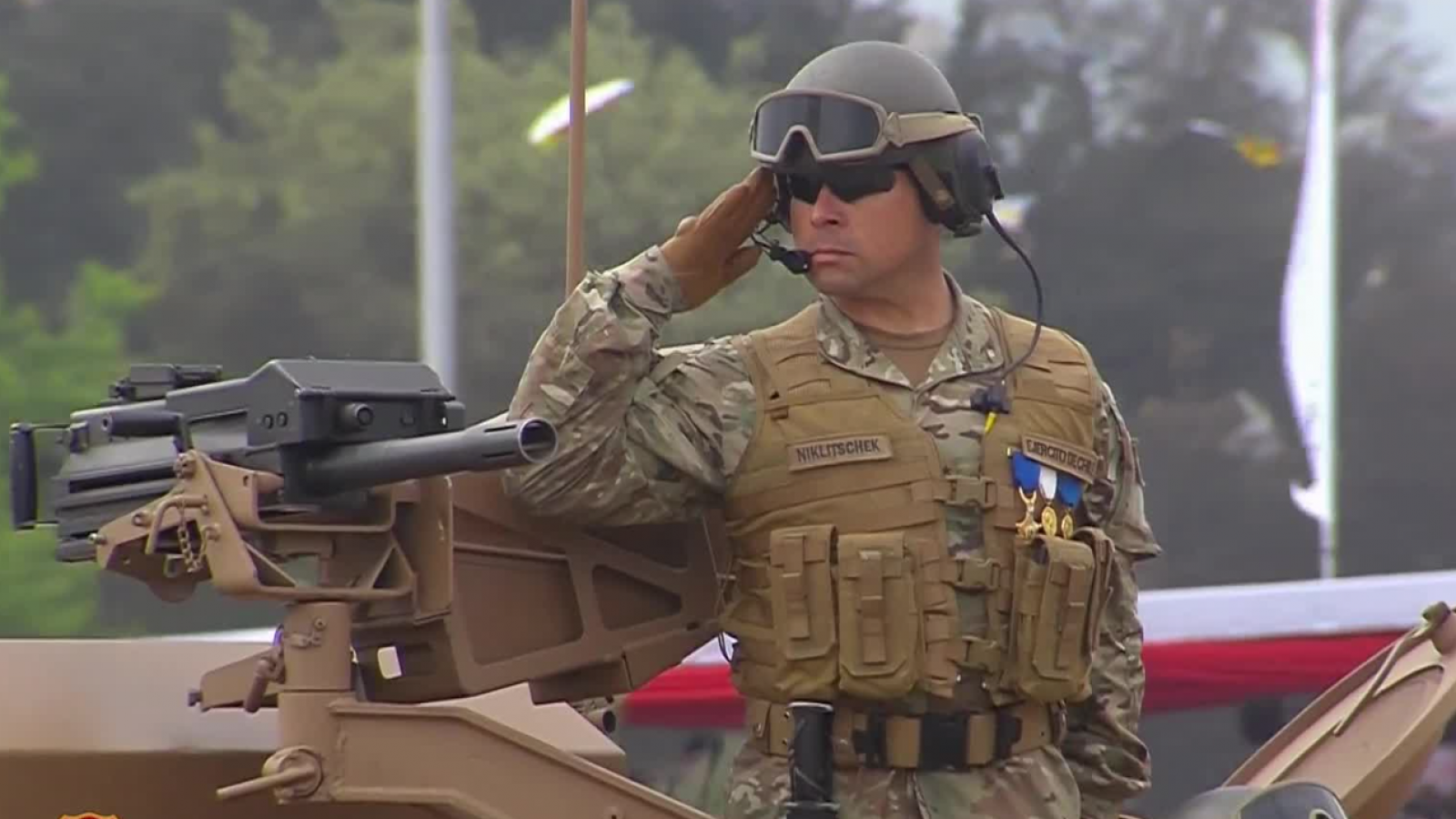 Así fue el paso de los carros Mowag en la Parada Militar 2026
