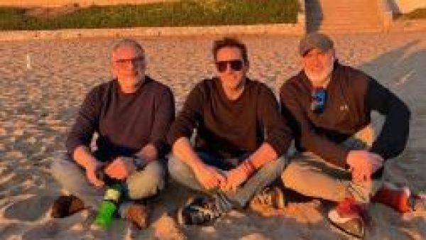 <p>Daniel Fuenzalida confirma el triste fallecimiento de su hermano</p>"Hasta pronto camarada": La sensible perdida familiar que enluta a Daniel Fuenzalida
