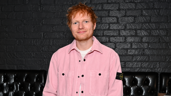 Ed Sheeran rompe el silencio sobre Gaza tras polémica salida de Macklemore
