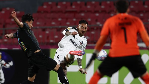 En un deslucido partido y con incidentes en las tribunas: Colo Colo empata ante Audax por Copa Chile