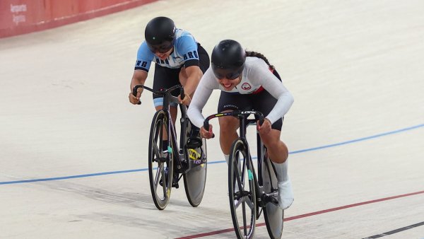 Final de infarto: Triunfo de Chile con "fotofinish" sobre Argentina en ciclismo