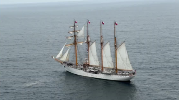 La Esmeralda regresa a Chile tras crucero de instrucción