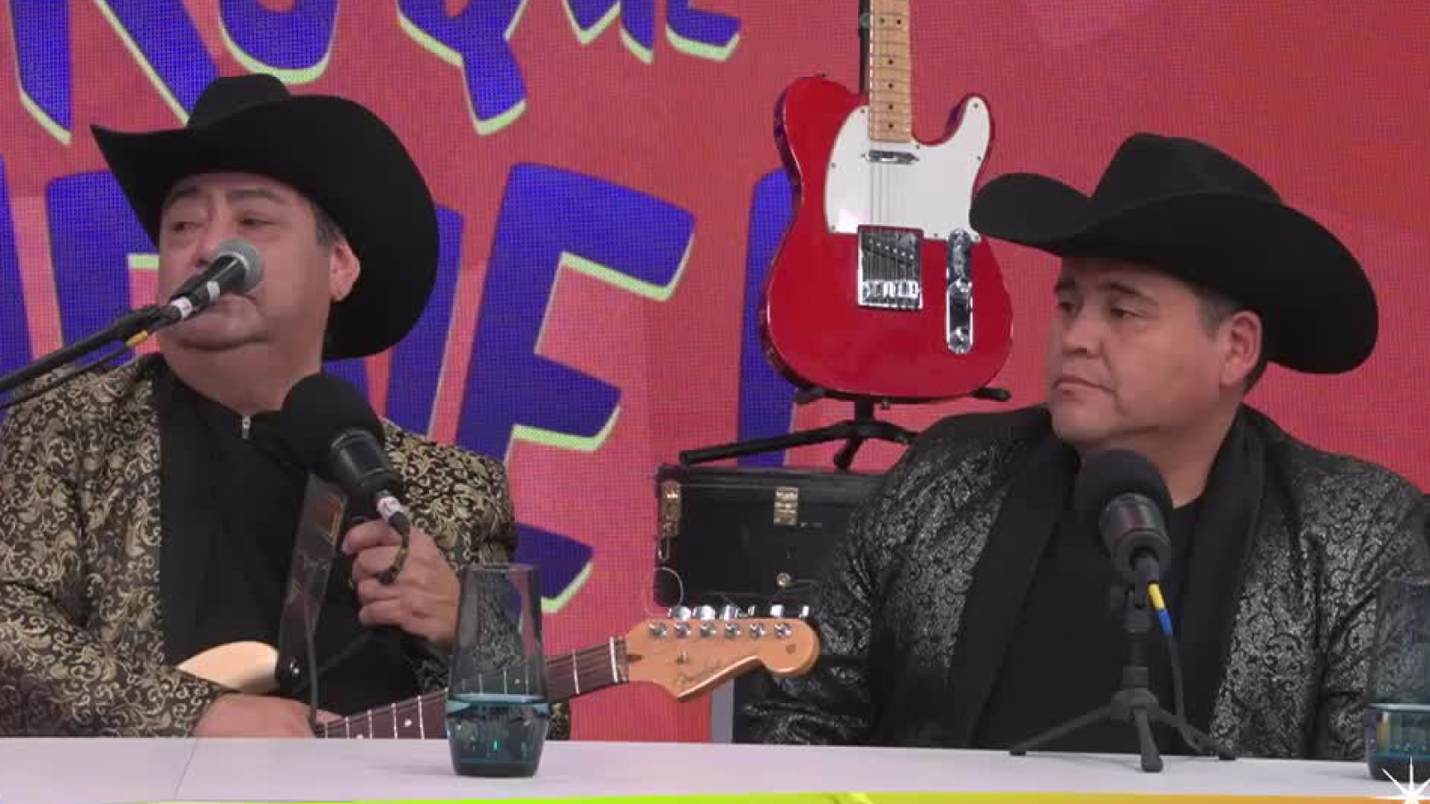 Haciendo clases de música en Lumaco: Los inicios de Los Charros de Luchito y Rafael
